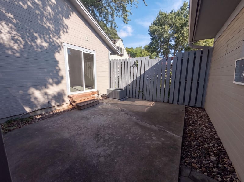 441 S Elm St, Waconia, MN 55387