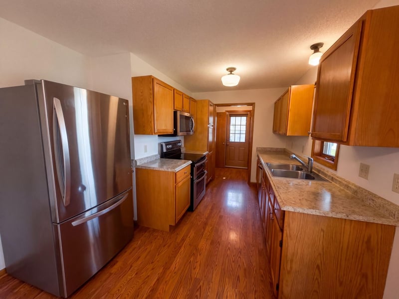 441 S Elm St, Waconia, MN 55387