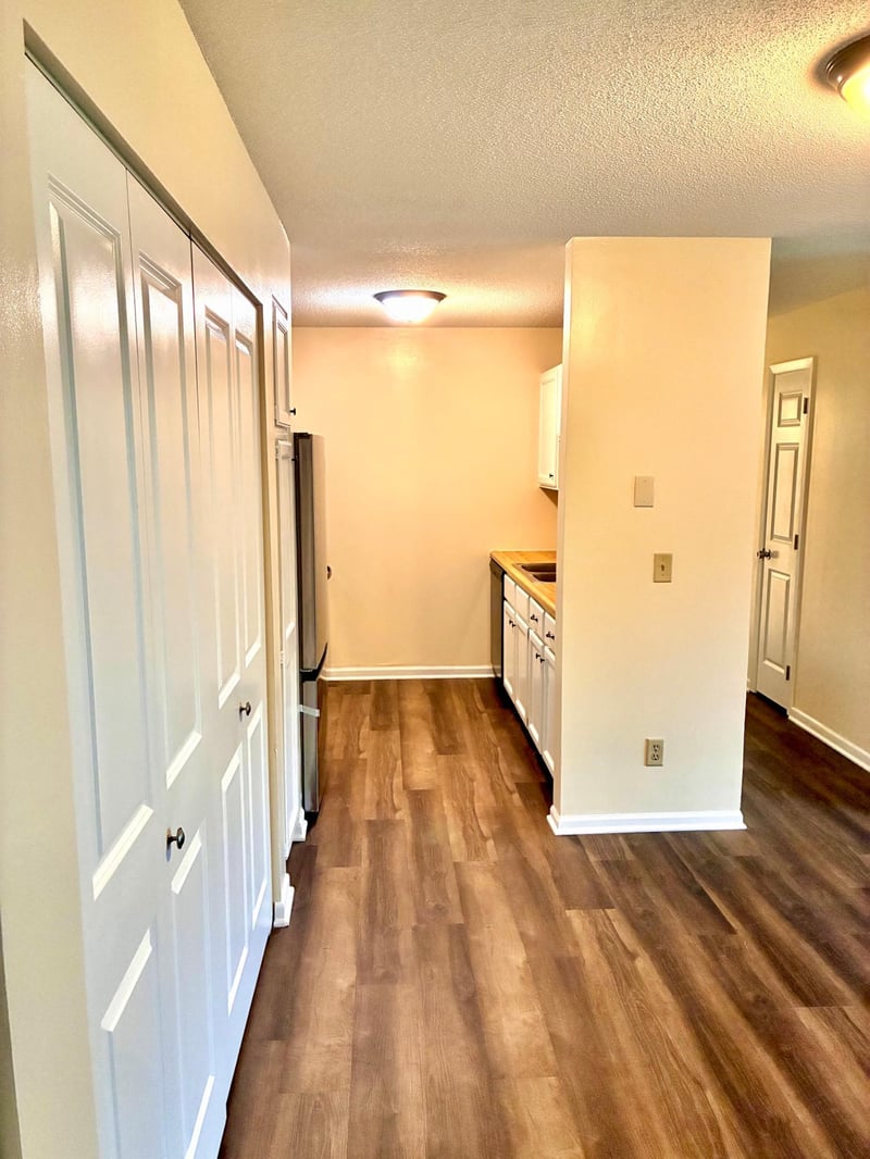 2120 Valleyhigh Dr NW #C102, Rochester, MN 55901
