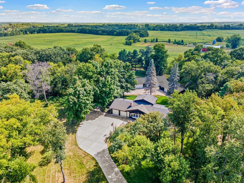 30155 Norway Dr NW, Cambridge, MN 55008