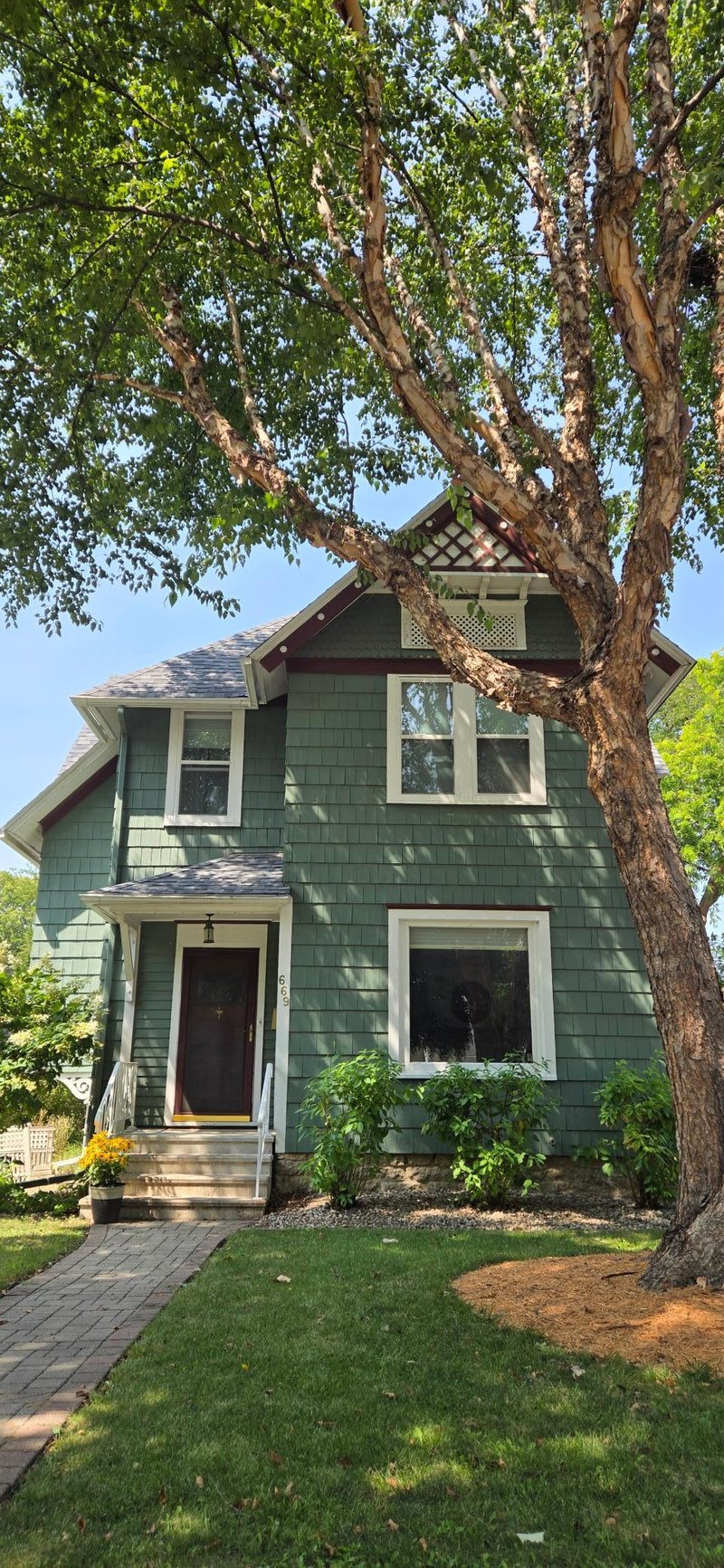 669 Main St, Winona, MN 55987