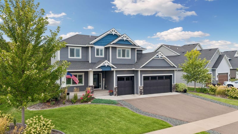 16104 Empress Ave N, Hugo, MN 55038