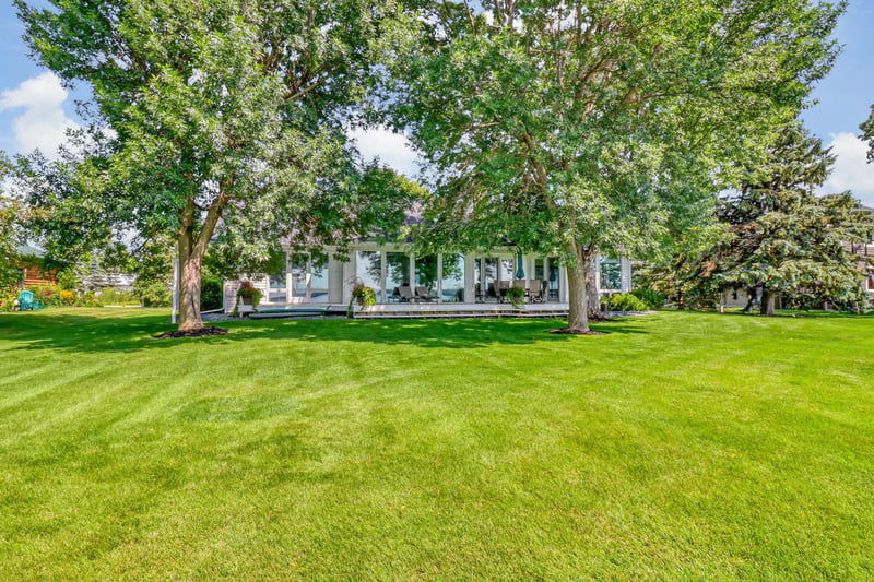1760 E Shore Dr, Detroit Lakes, MN 56501
