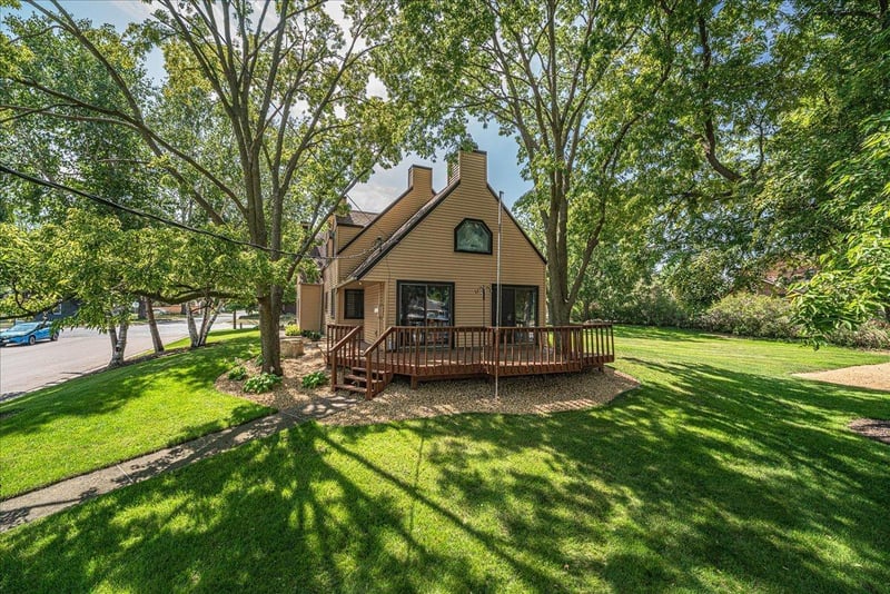 1009 2nd St E, Hastings, MN 55033
