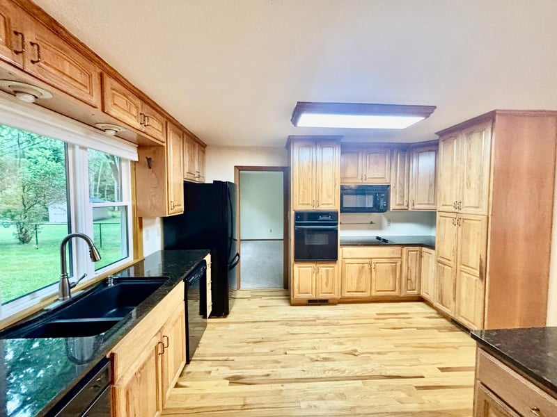 410 Betty Ln, West Saint Paul, MN 55118
