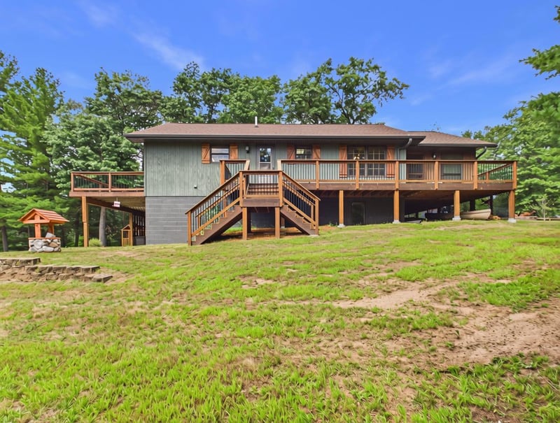 6762 Minerva Ldg, Danbury, WI 54830