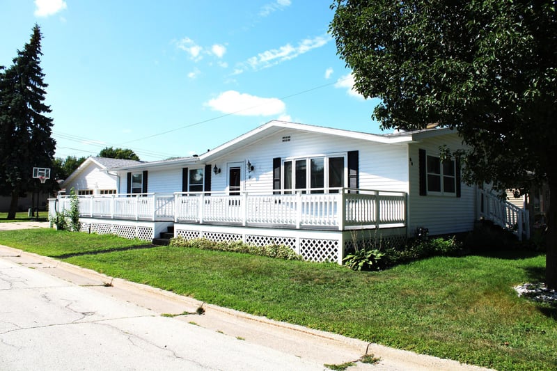 83 Fairfax St, Winona, MN 55987