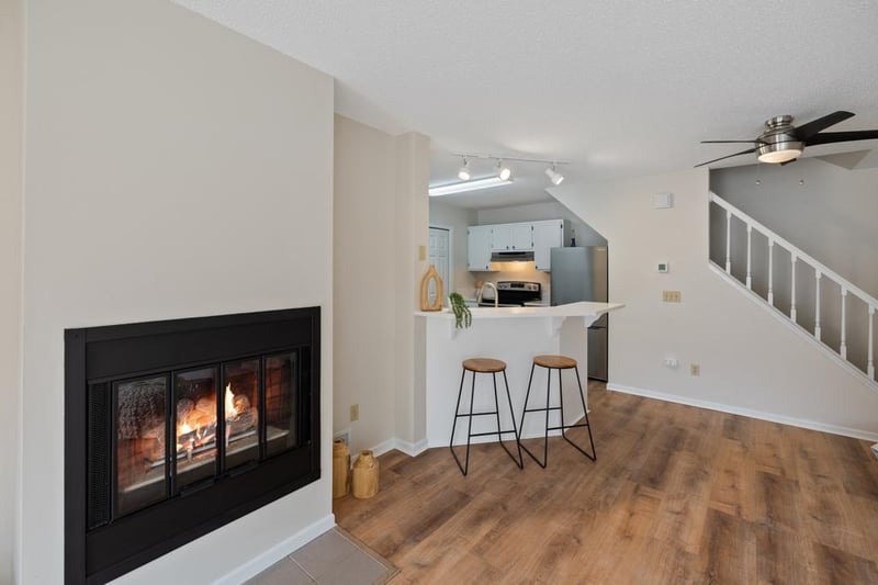 9925 Russell Ave N #9, Brooklyn Park, MN 55444
