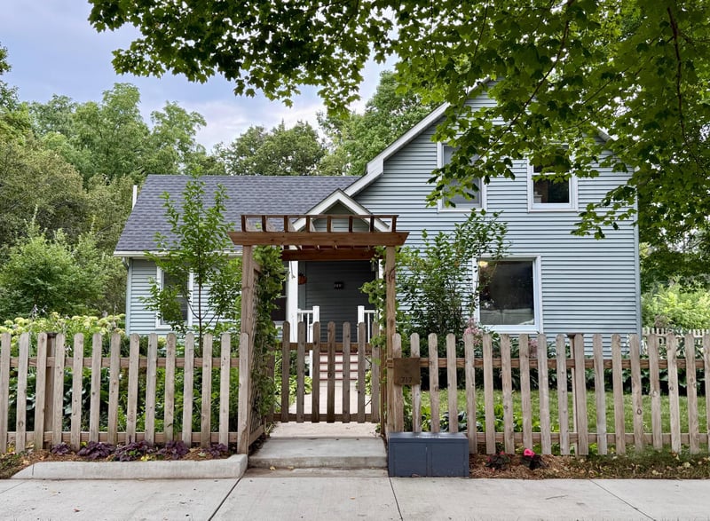 717 Winona St, Northfield, MN 55057