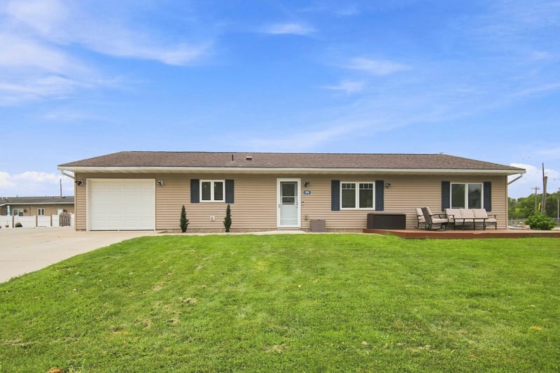 508 Walnut Ave S, Owatonna, MN 55060