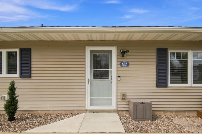 508 Walnut Ave S, Owatonna, MN 55060
