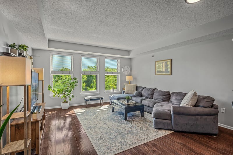 515 N 1st St #405, Minneapolis, MN 55401
