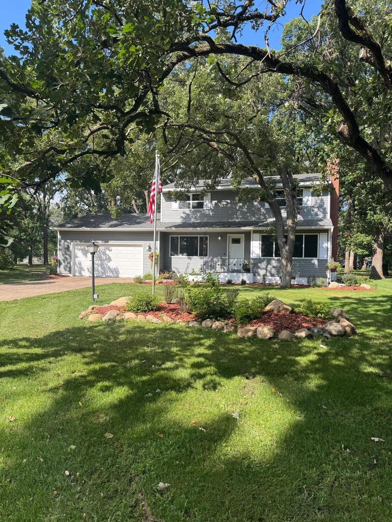 16885 Grove St, Little Falls, MN 56345