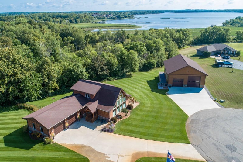 2701 Pristine Bay Ct NW, Alexandria, MN 56308