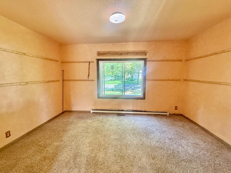 400 High Ave, Willmar, MN 56201