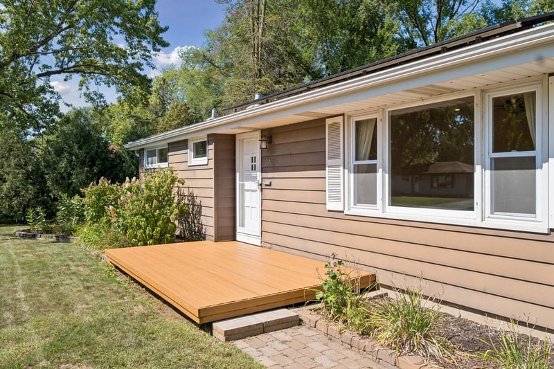 2400 W 110th St, Bloomington, MN 55431