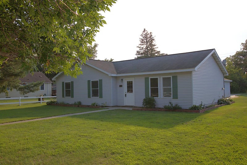 311 Roosevelt St SW, Staples, MN 56479