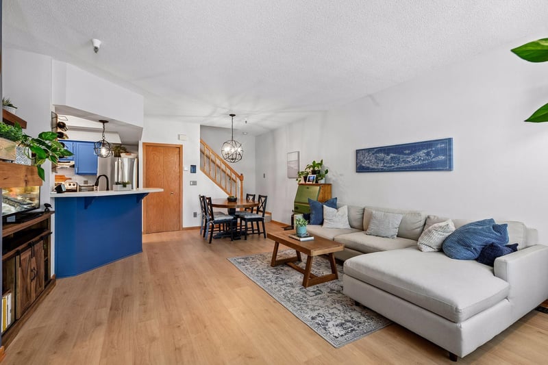 18119 Settlers Way, Eden Prairie, MN 55347