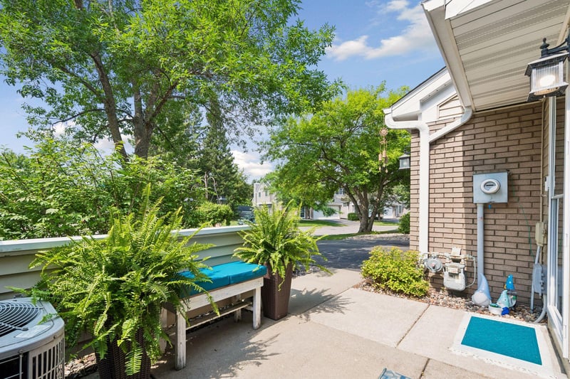 18119 Settlers Way, Eden Prairie, MN 55347