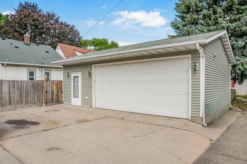 2747 Garfield St NE, Minneapolis, MN 55418