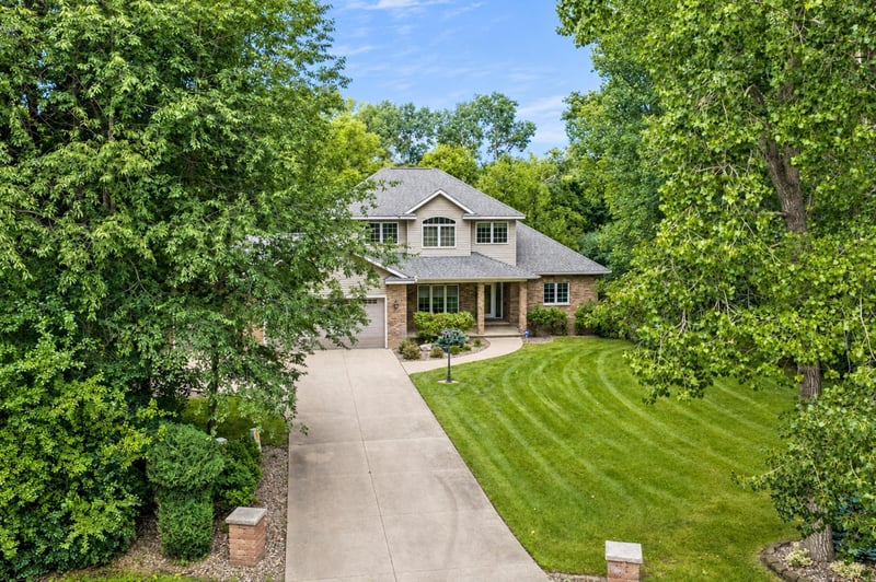 604 24th St NW, Austin, MN 55912
