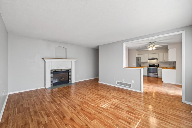 7772 Rimbley Rd, Woodbury, MN 55125