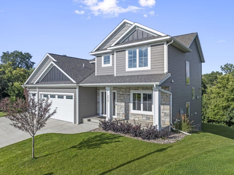 2098 Hagen Ln SW, Rochester, MN 55902