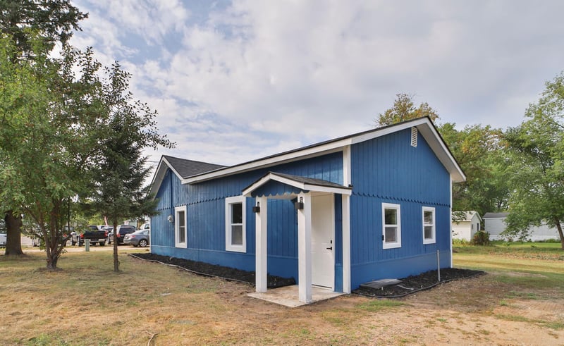 65 Eldredge St E, Motley, MN 56466