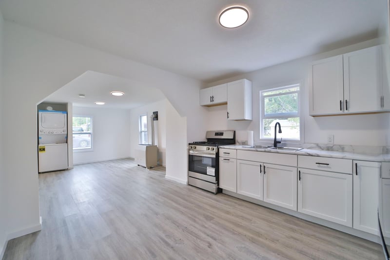 65 Eldredge St E, Motley, MN 56466