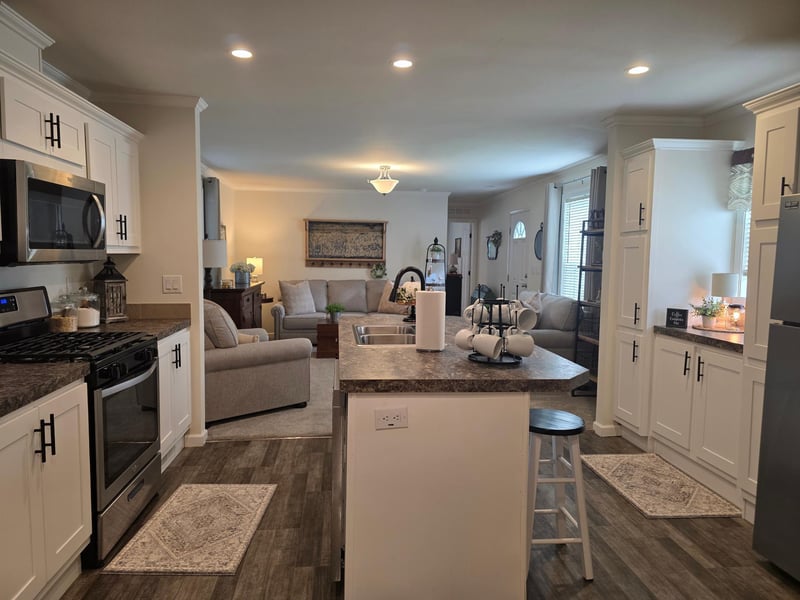 18 Kalmia Dr, Duluth, MN 55810