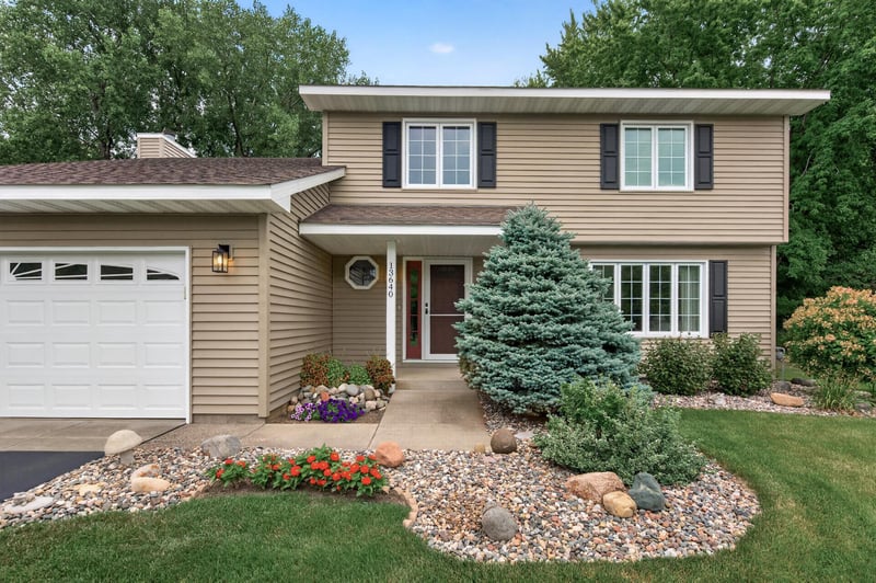 13640 Gardenia Pa, Apple Valley, MN 55124