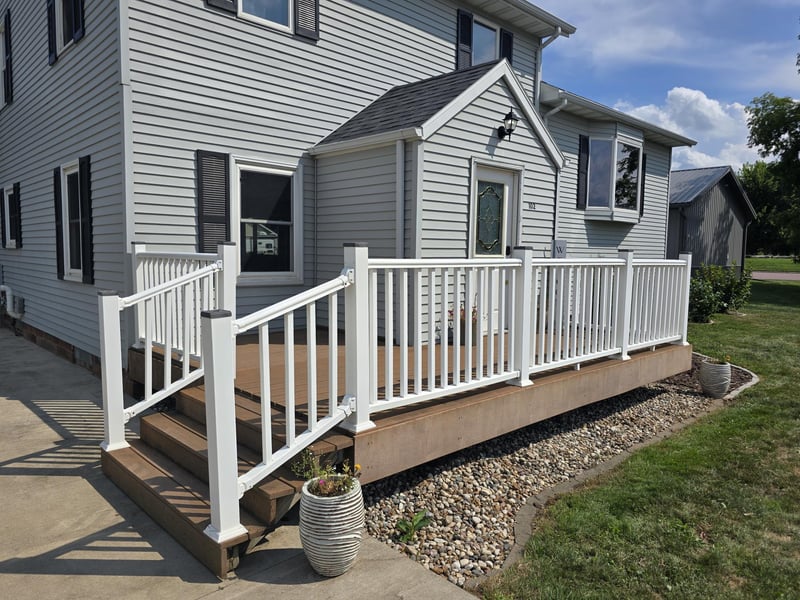 102 County Road 16 S, Comfrey, MN 56019