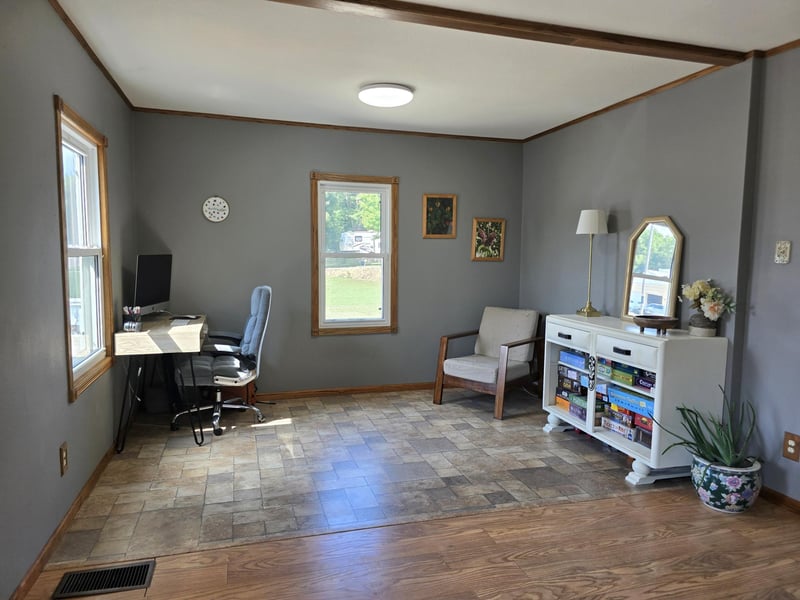 102 County Road 16 S, Comfrey, MN 56019