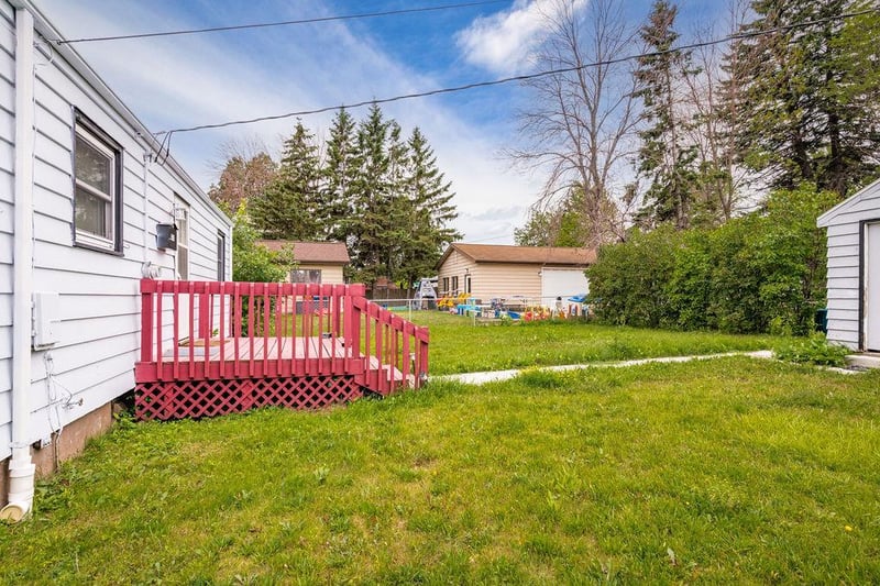5915 Grand Ave, Duluth, MN 55807