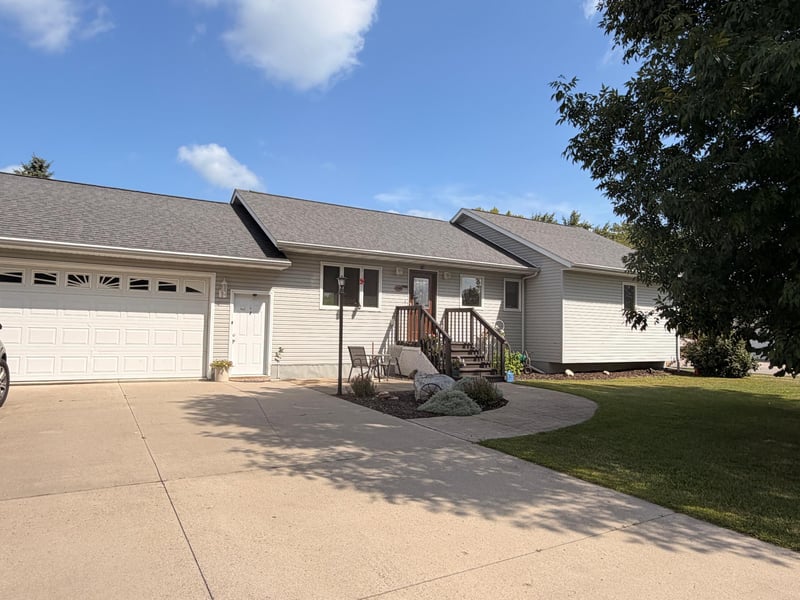 240 2nd St SE, Mcintosh, MN 56556