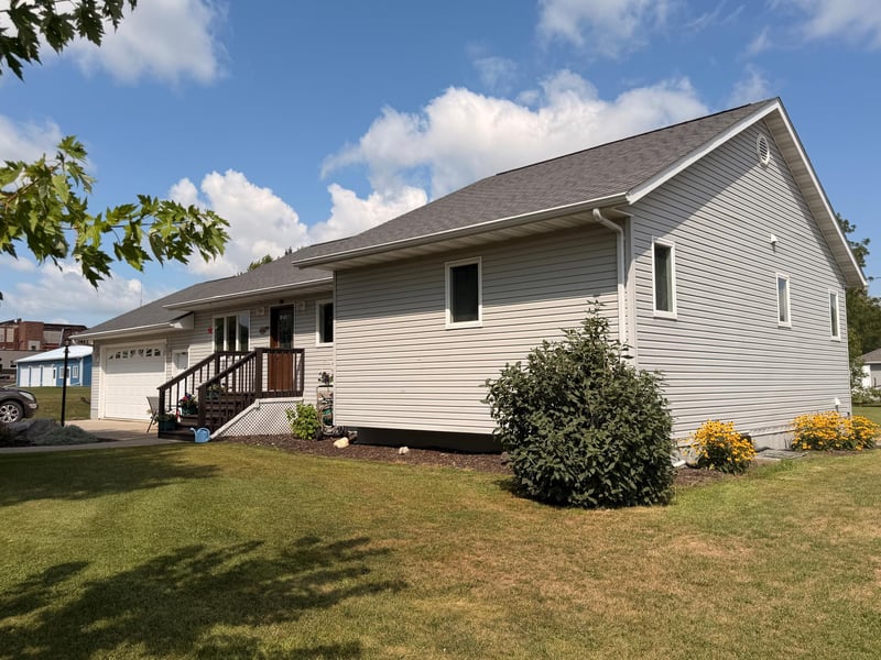 240 2nd St SE, Mcintosh, MN 56556