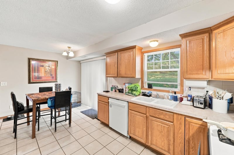 6980 Alpine Trl, Eden Prairie, MN 55346