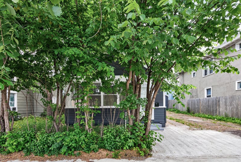 1058 Arcade St, Saint Paul, MN 55106