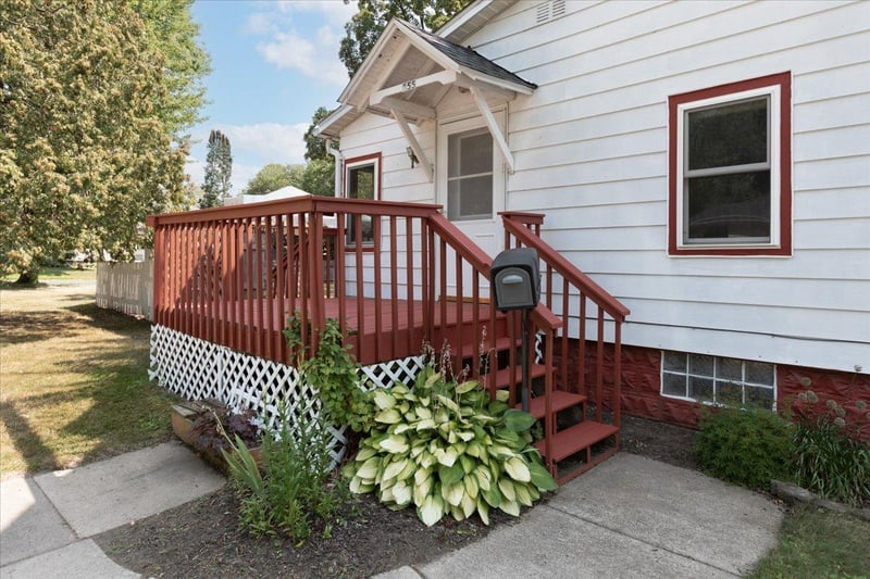 855 Stout St NE, Menomonie, WI 54751