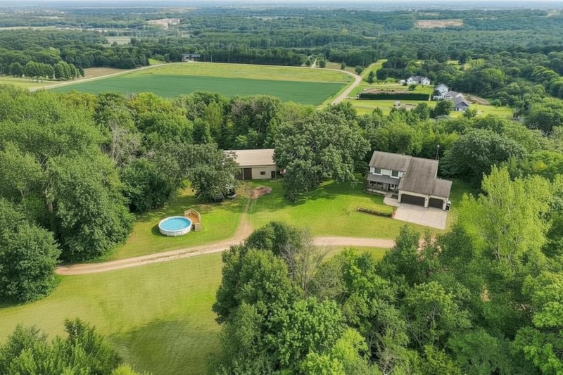 27542 Scenic Byway Rd, Belle Plaine, MN 56011