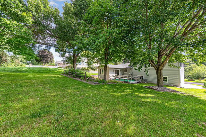 606 N 9th St, Saint Peter, MN 56082