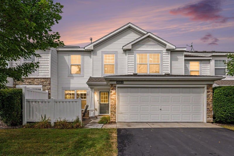 4920 149th St N #3, Hugo, MN 55038