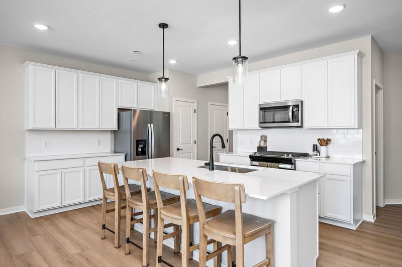 1584 Aclare Rg, Rosemount, MN 55068