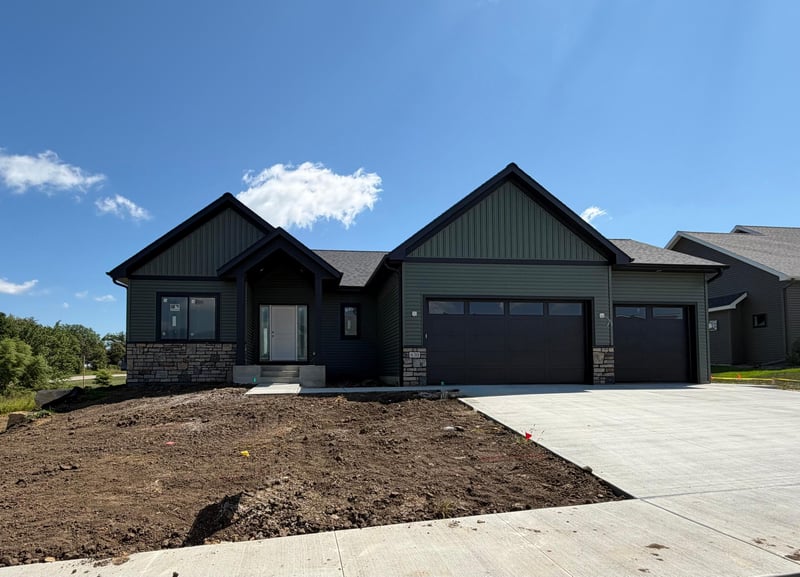 630 7th Ave NE, Byron, MN 55920