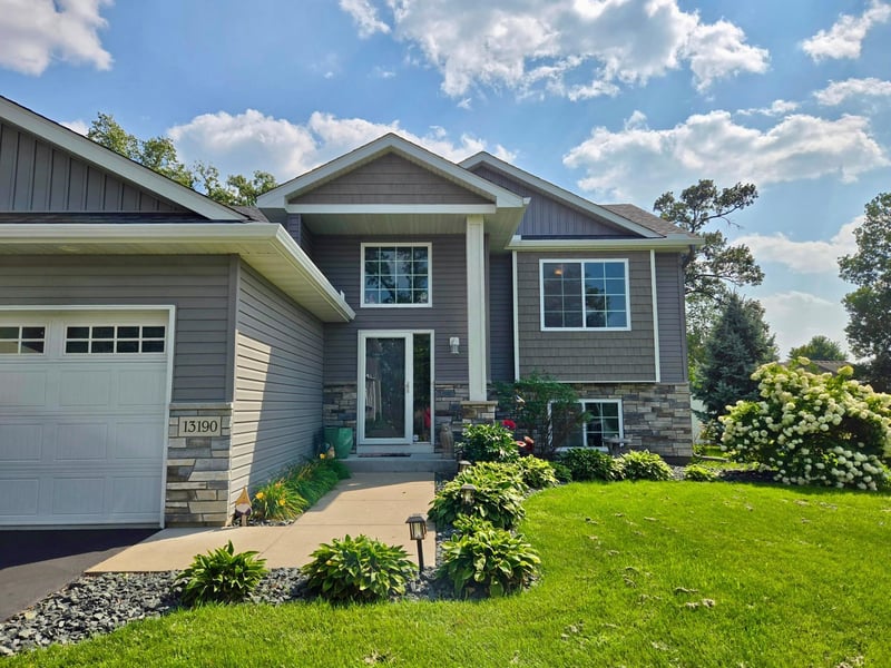 13190 10th Cir S, Zimmerman, MN 55398