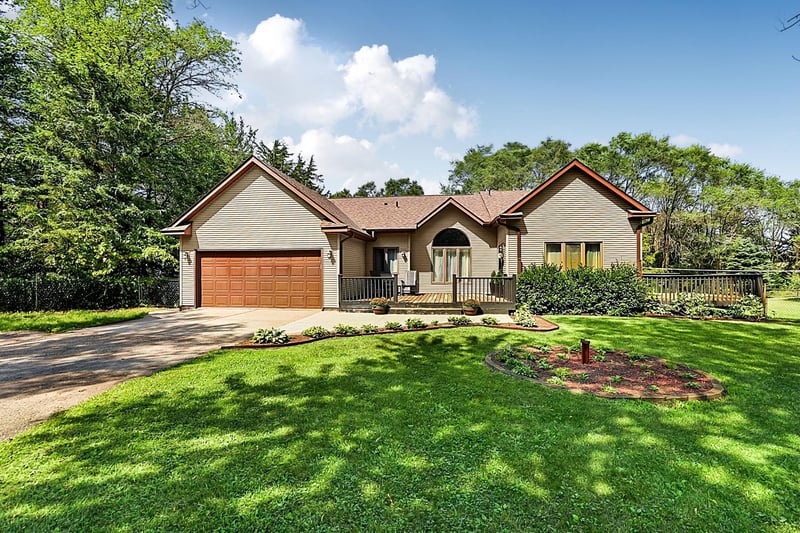 18757 Dover Rd, Clearwater, MN 55320