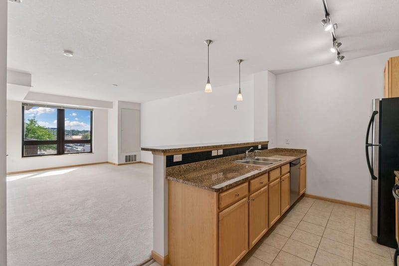 7600 Lyndale Ave S #204, Richfield, MN 55423
