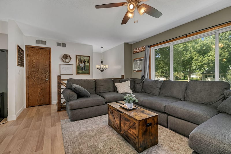 445 1st St NE, Richmond, MN 56368