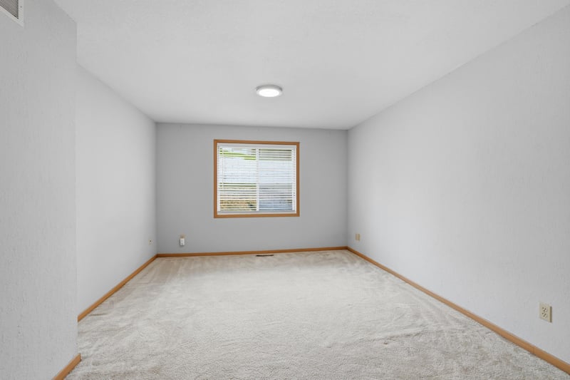 6155 Courtly Alcove #D, Woodbury, MN 55125