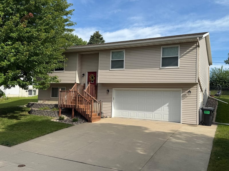 3065 Rose Heights Dr SE, Rochester, MN 55904